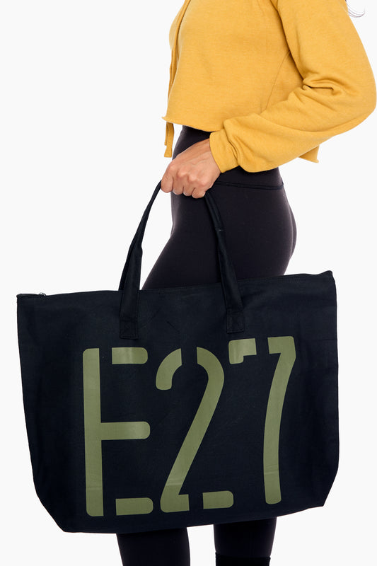 Oversized Zip Tote